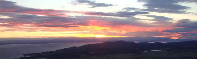 Another_beautiful_sunset_coming_back_from_Friday_Harbor_1_6508.JPG